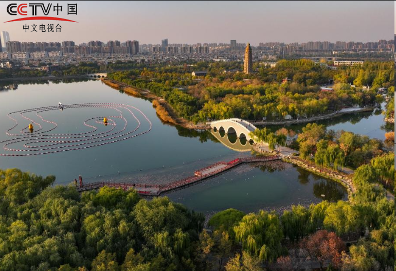 塞上湖城秋意浓